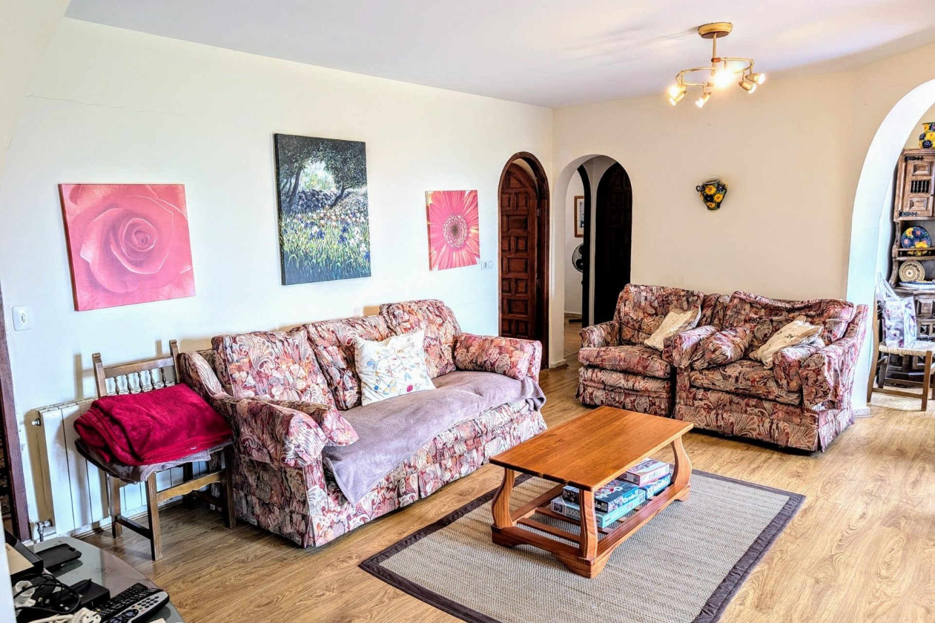 Resale - Villa -
Moraira - Benimeit