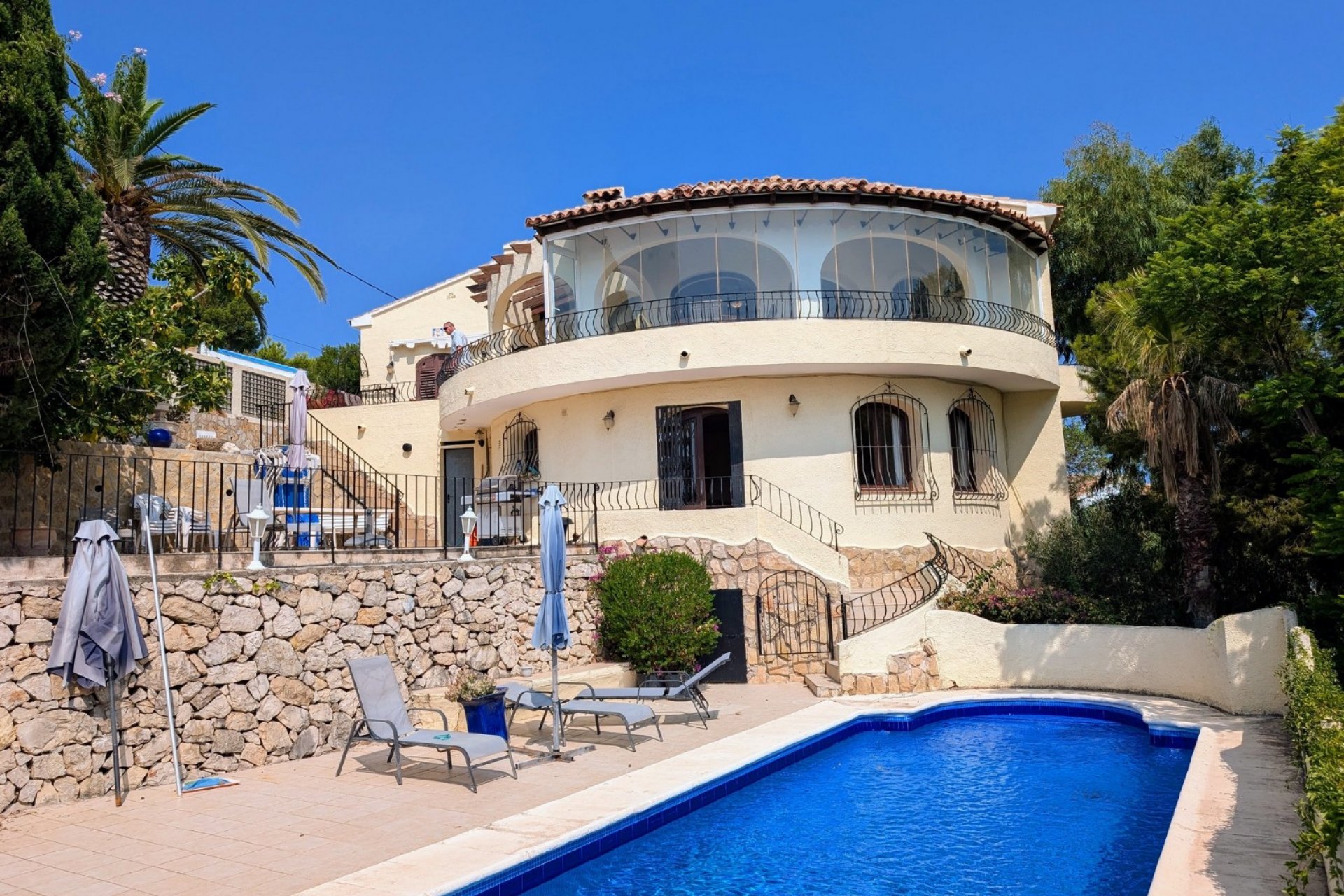 Resale - Villa -
Moraira - Benimeit