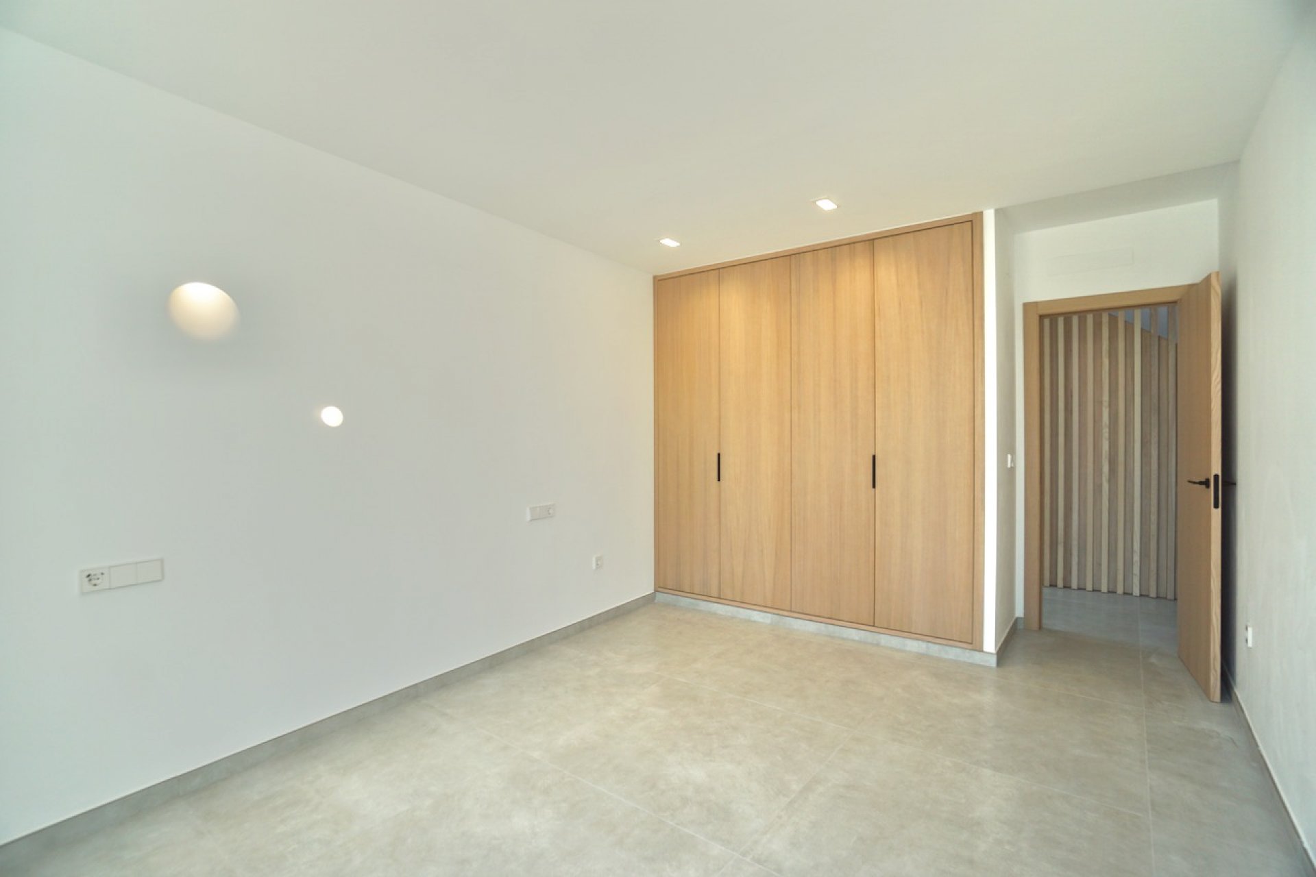Resale - Villa -
Moraira - Benimeit