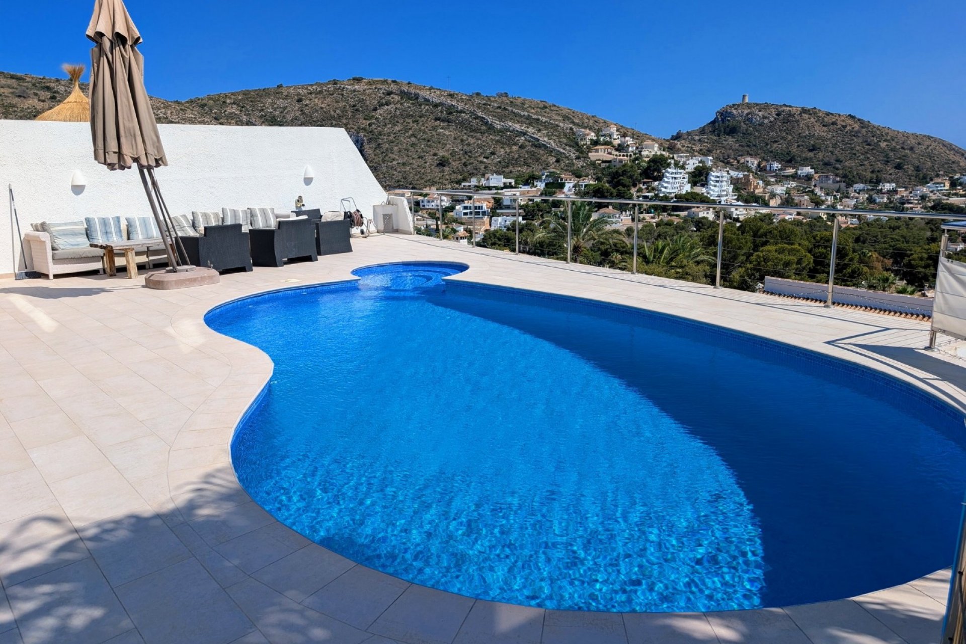 Resale - Villa -
Moraira - El Portet