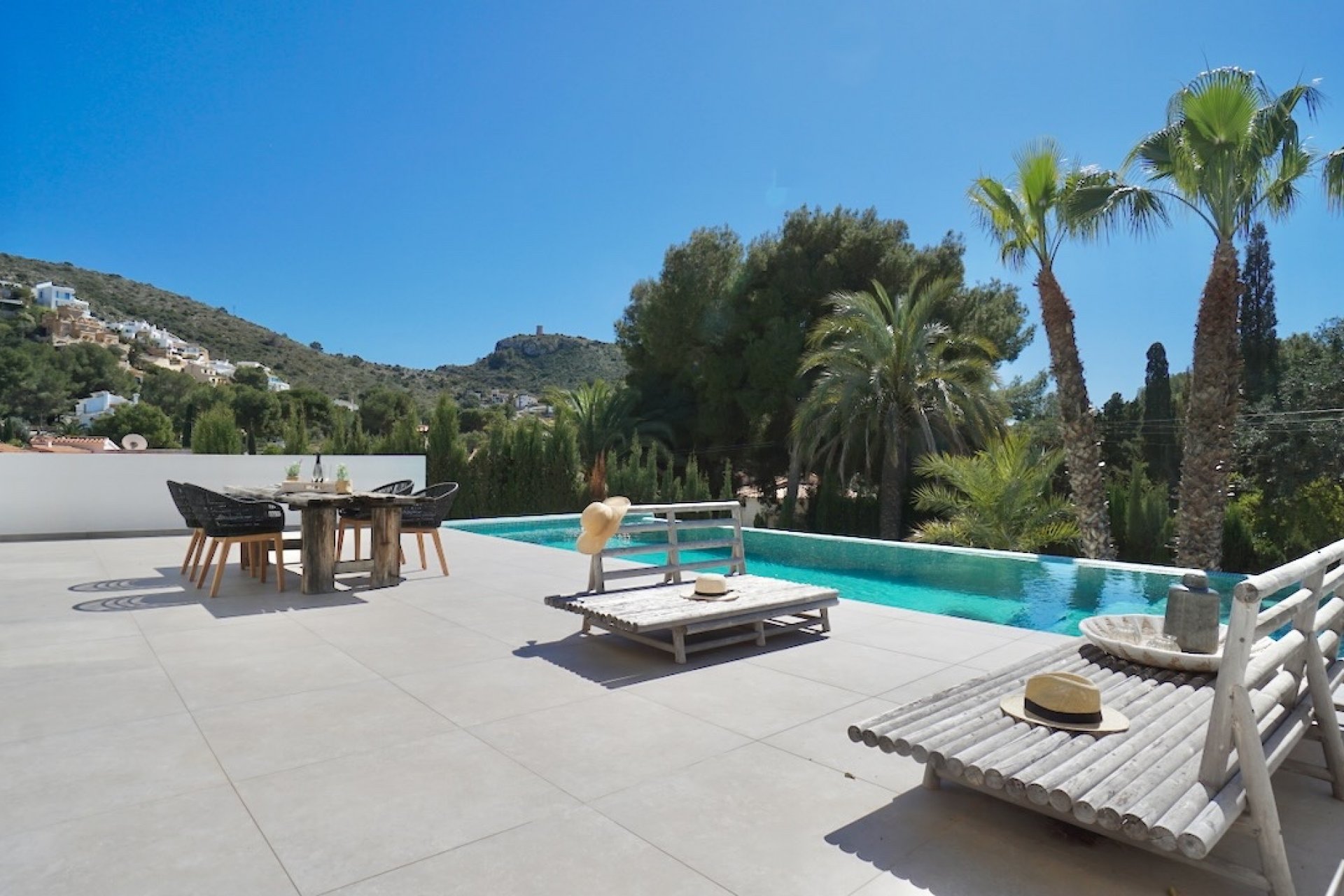 Resale - Villa -
Moraira - El Portet