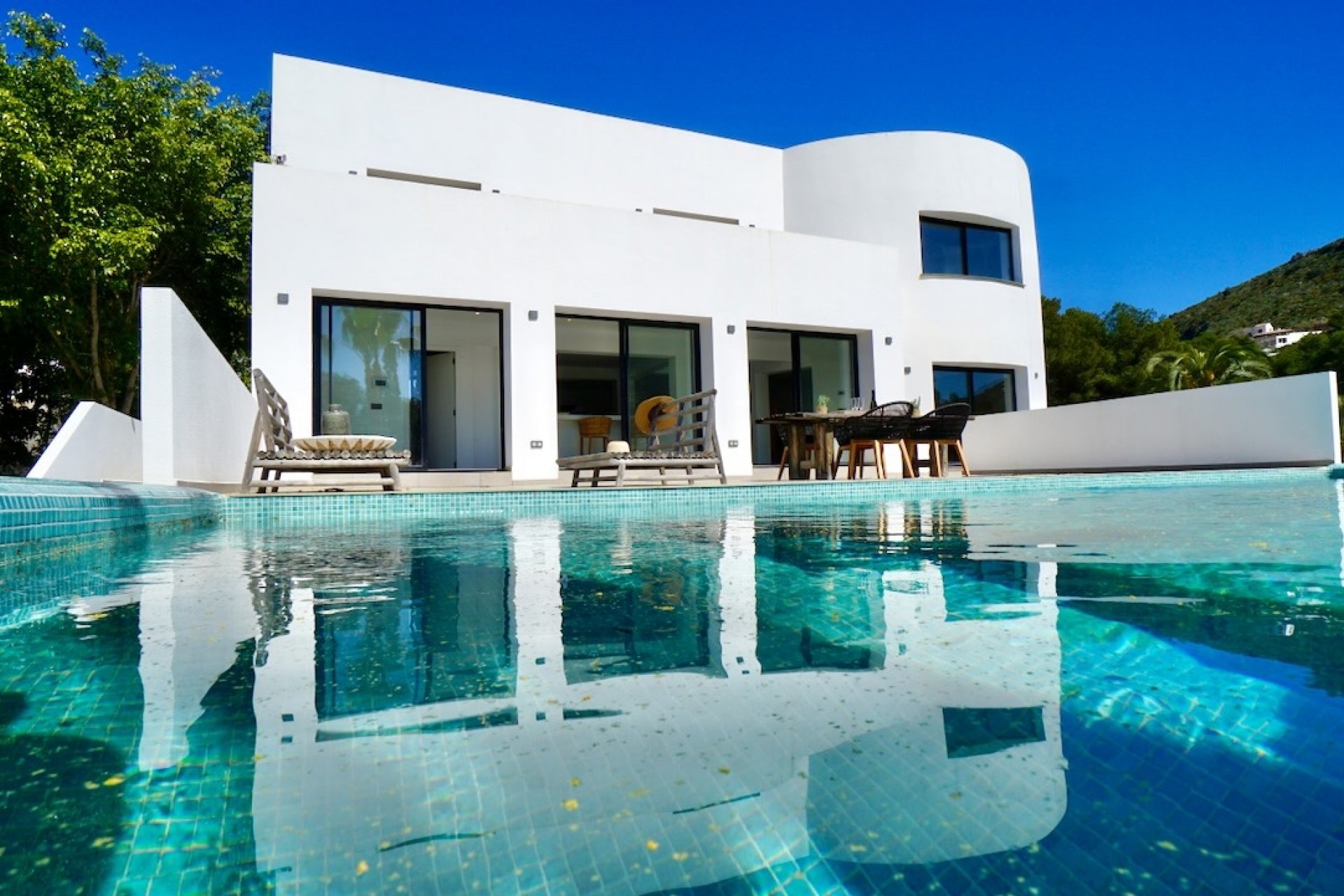 Resale - Villa -
Moraira - El Portet