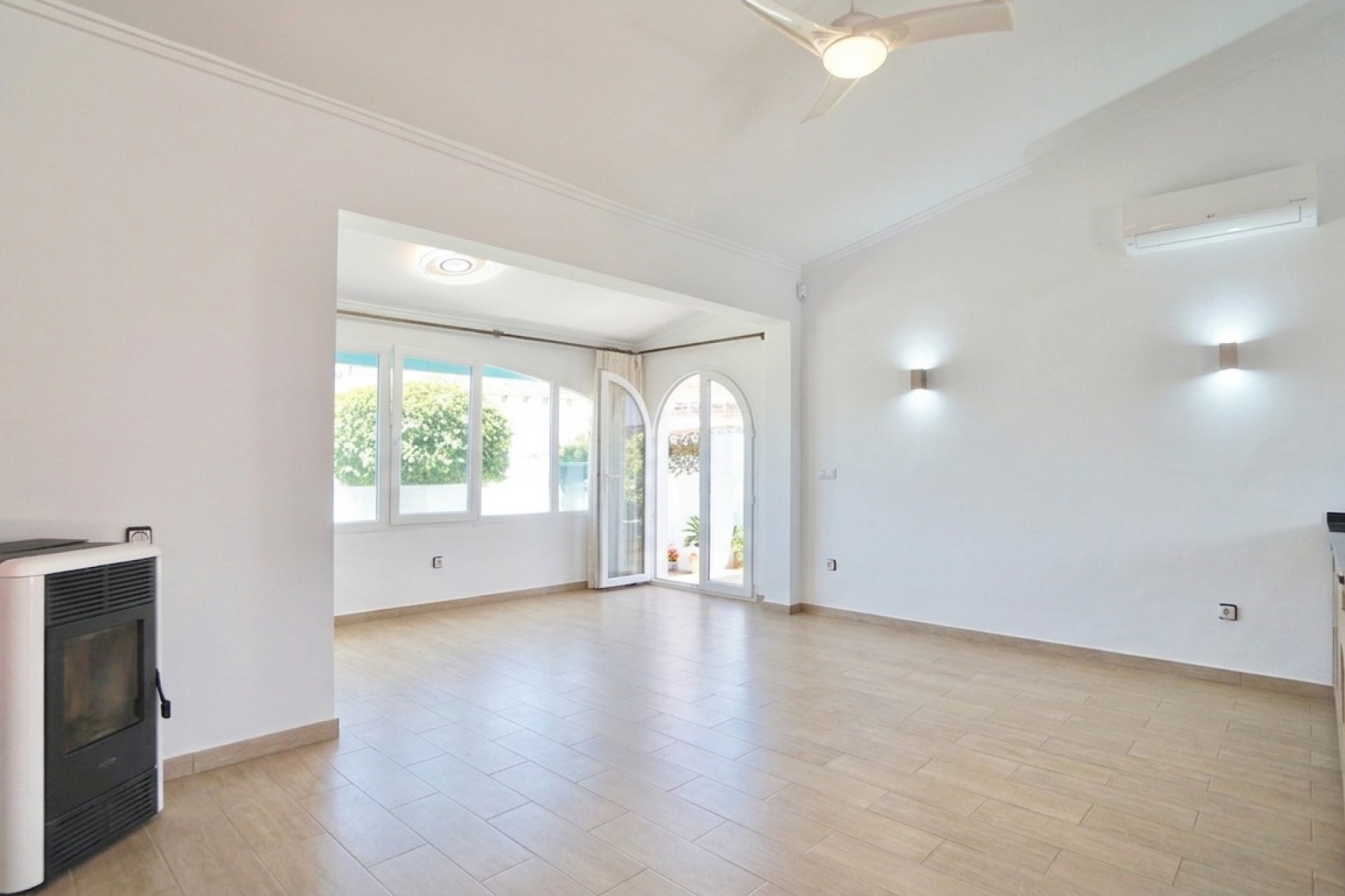 Resale - Villa -
Moraira - La Sabatera