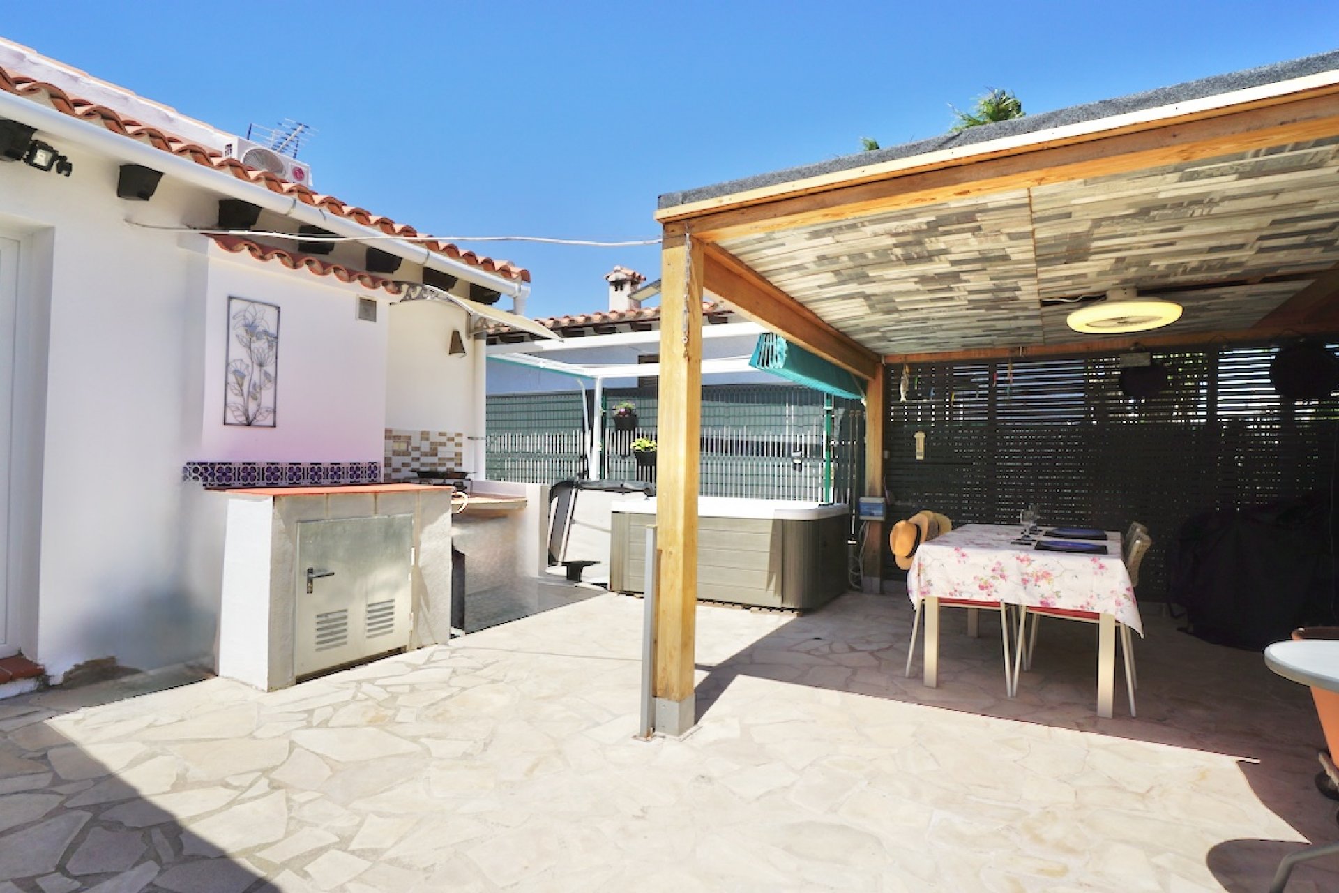 Resale - Villa -
Moraira - La Sabatera
