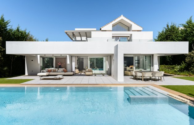 Villa - New Build - Estepona - Estepona