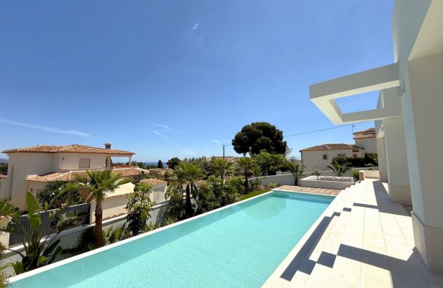 Herverkoop - Villa -
Benissa - La Fustera