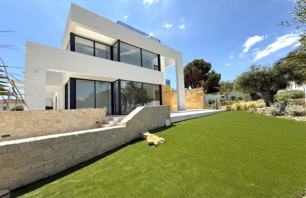 Herverkoop - Villa -
Benissa - La Fustera