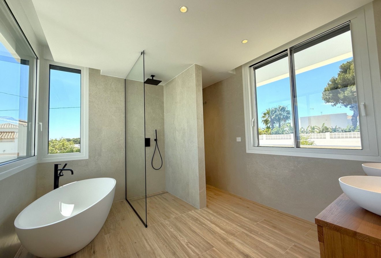 Herverkoop - Villa -
Benissa - La Fustera