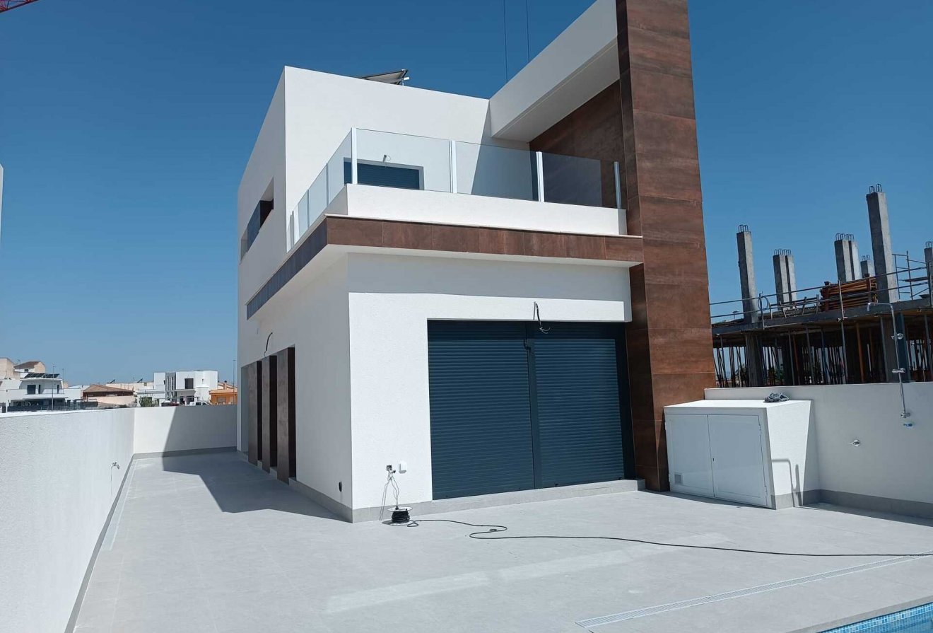 Nieuwbouw - Villa -
Daya Nueva