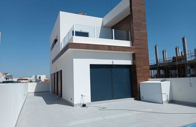 Nieuwbouw - Villa -
Daya Nueva