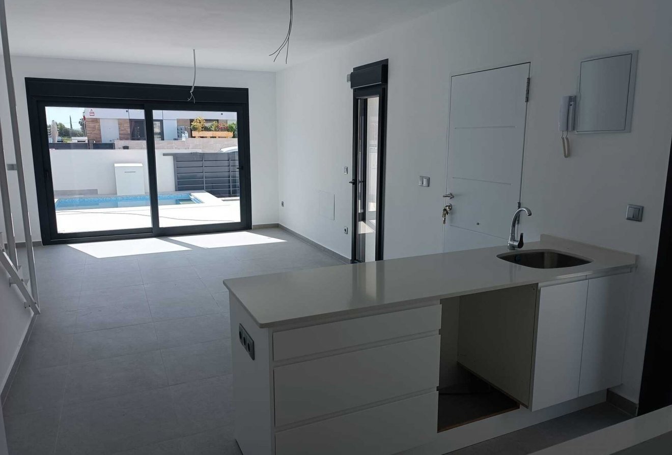 Nieuwbouw - Villa -
Daya Nueva