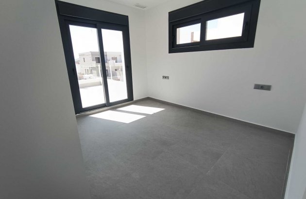 Nieuwbouw - Villa -
Daya Nueva