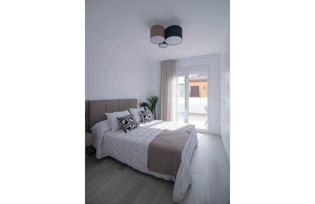 Nieuwbouw  - Geschakelde woning -
Jerónimo y Avileses