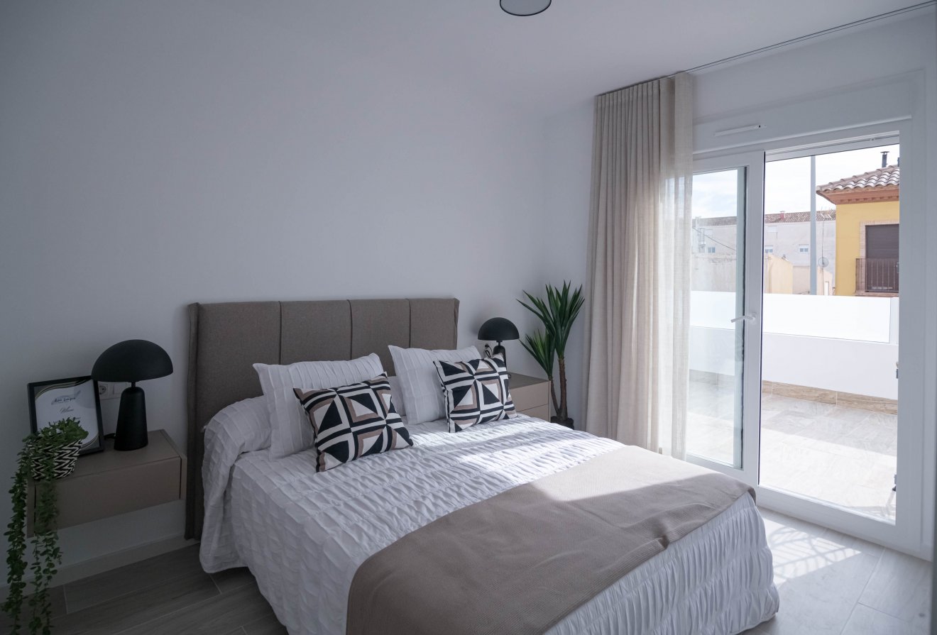 Nieuwbouw  - Geschakelde woning -
Jerónimo y Avileses