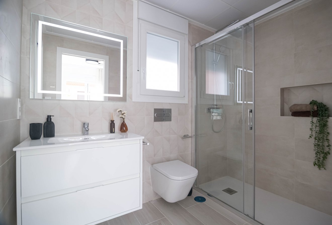 Nieuwbouw  - Geschakelde woning -
Jerónimo y Avileses