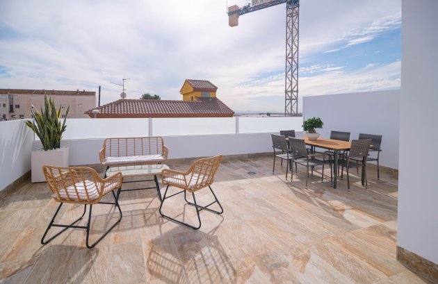 Nieuwbouw  - Geschakelde woning -
Jerónimo y Avileses