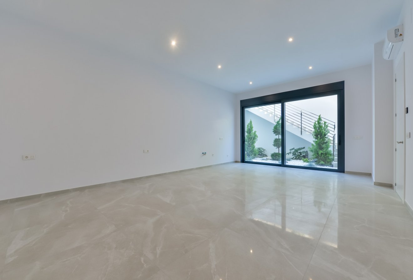 New Build - Villa -
Golf Bahía