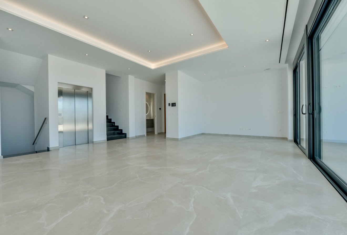 New Build - Villa -
Golf Bahía