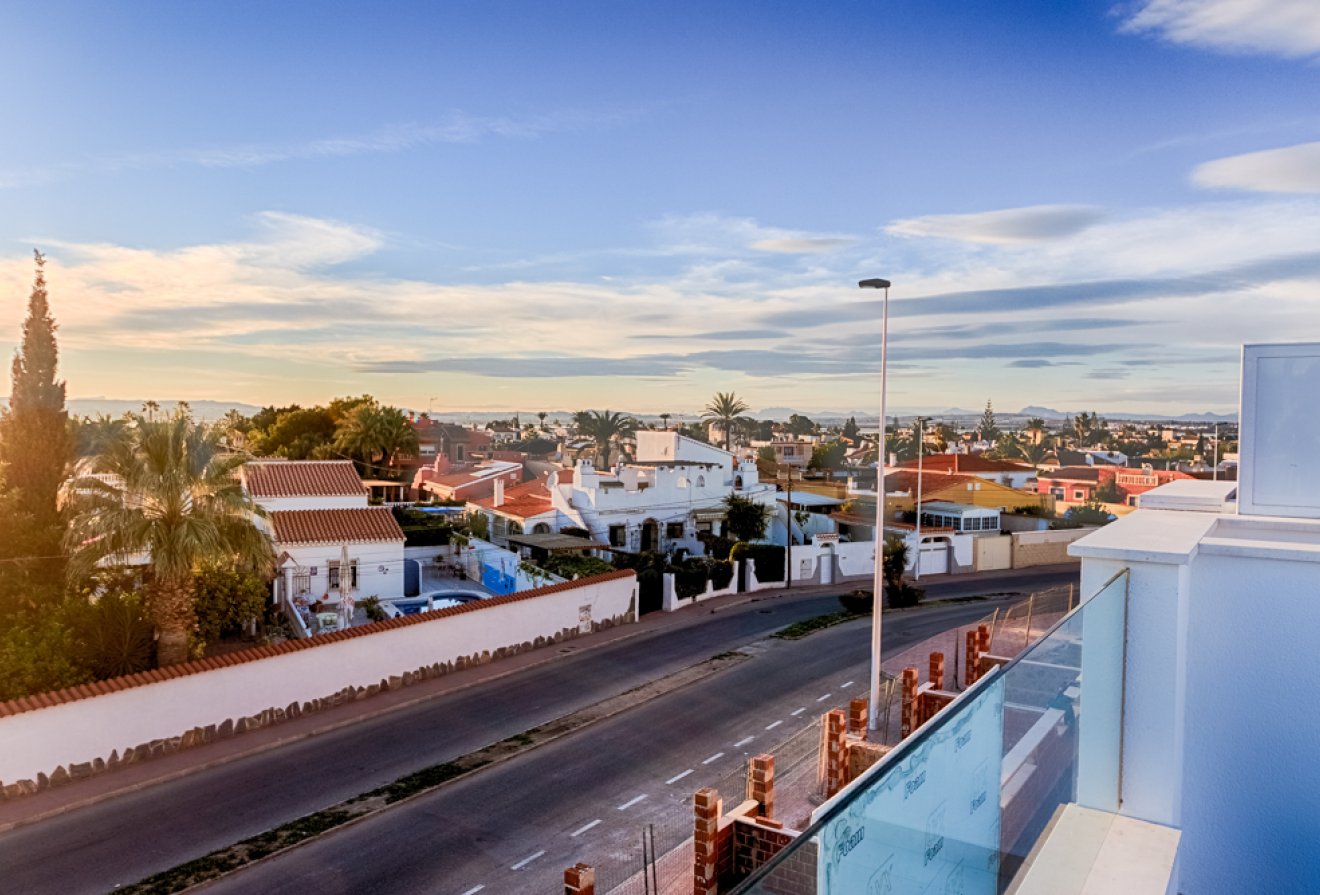 Nieuwbouw  - Geschakelde woning -
Pilar de la Horadada