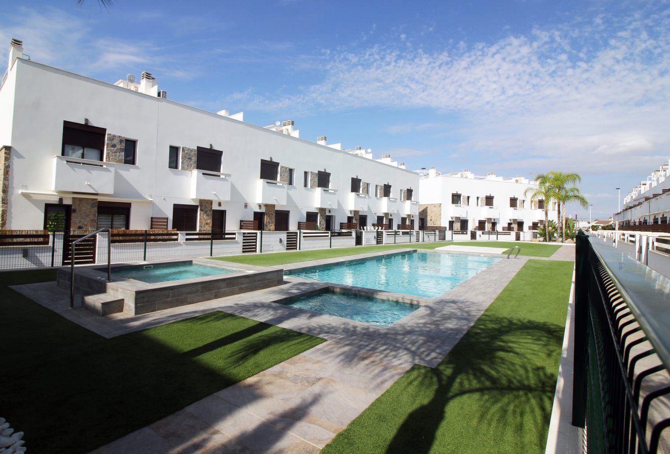 Nieuwbouw  - Geschakelde woning -
Pilar de la Horadada