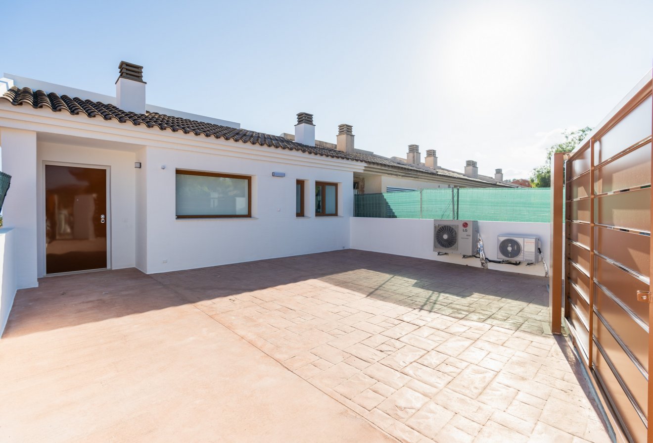 Nieuwbouw  - Geschakelde woning -
La Nucía