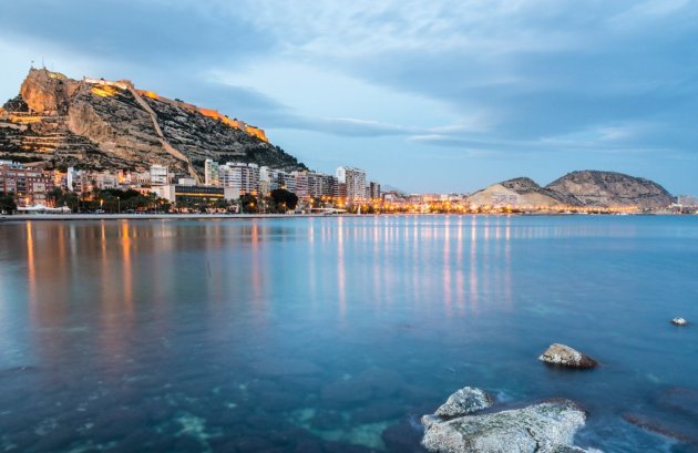 Nieuwbouw  - Villa -
Mutxamel