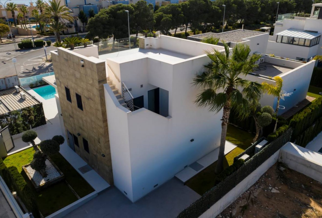 Nieuwbouw  - Villa -
Orihuela