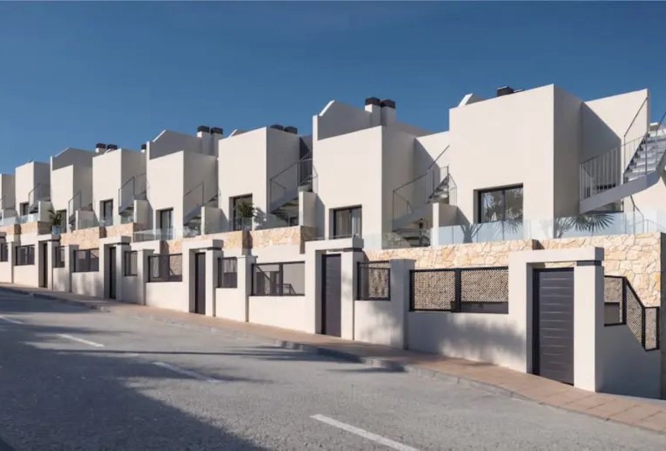 Nieuwbouw  - Geschakelde woning -
Fuengirola