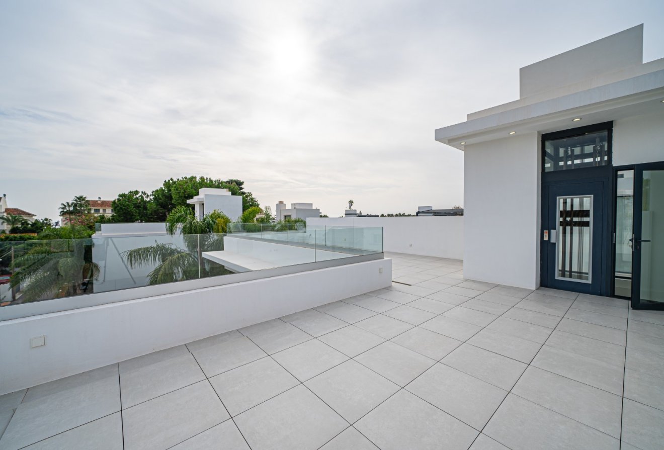 Nieuwbouw - Villa -
Marbella