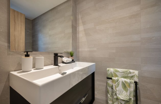 Nieuwbouw  - Geschakelde woning -
Cerros del Lago