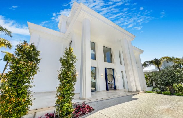 Nieuwbouw - Villa -
Marbella