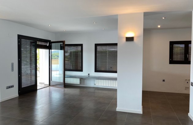 Herverkoop - Villa -
Moraira