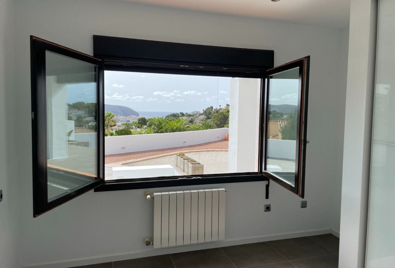 Herverkoop - Villa -
Moraira