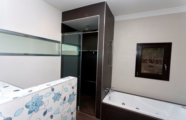 Herverkoop - Villa -
Moraira