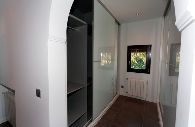 Herverkoop - Villa -
Moraira