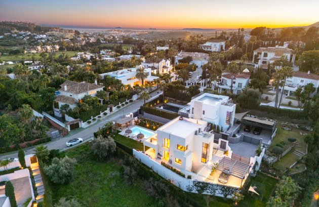 Nieuwbouw  - Villa -
Marbella