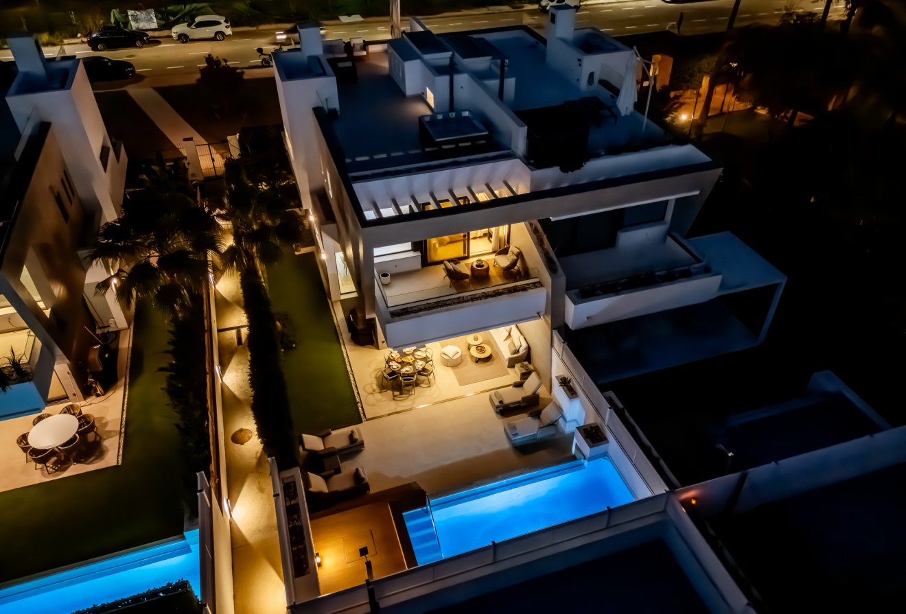 Nieuwbouw  - Villa -
Marbella