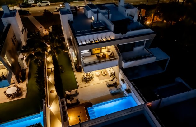 Nieuwbouw  - Villa -
Marbella