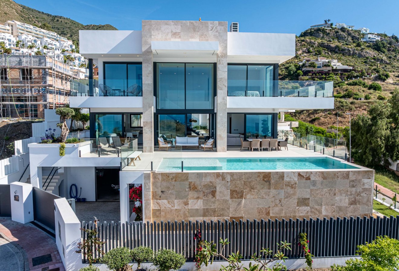 Nieuwbouw - Villa -
Benalmádena