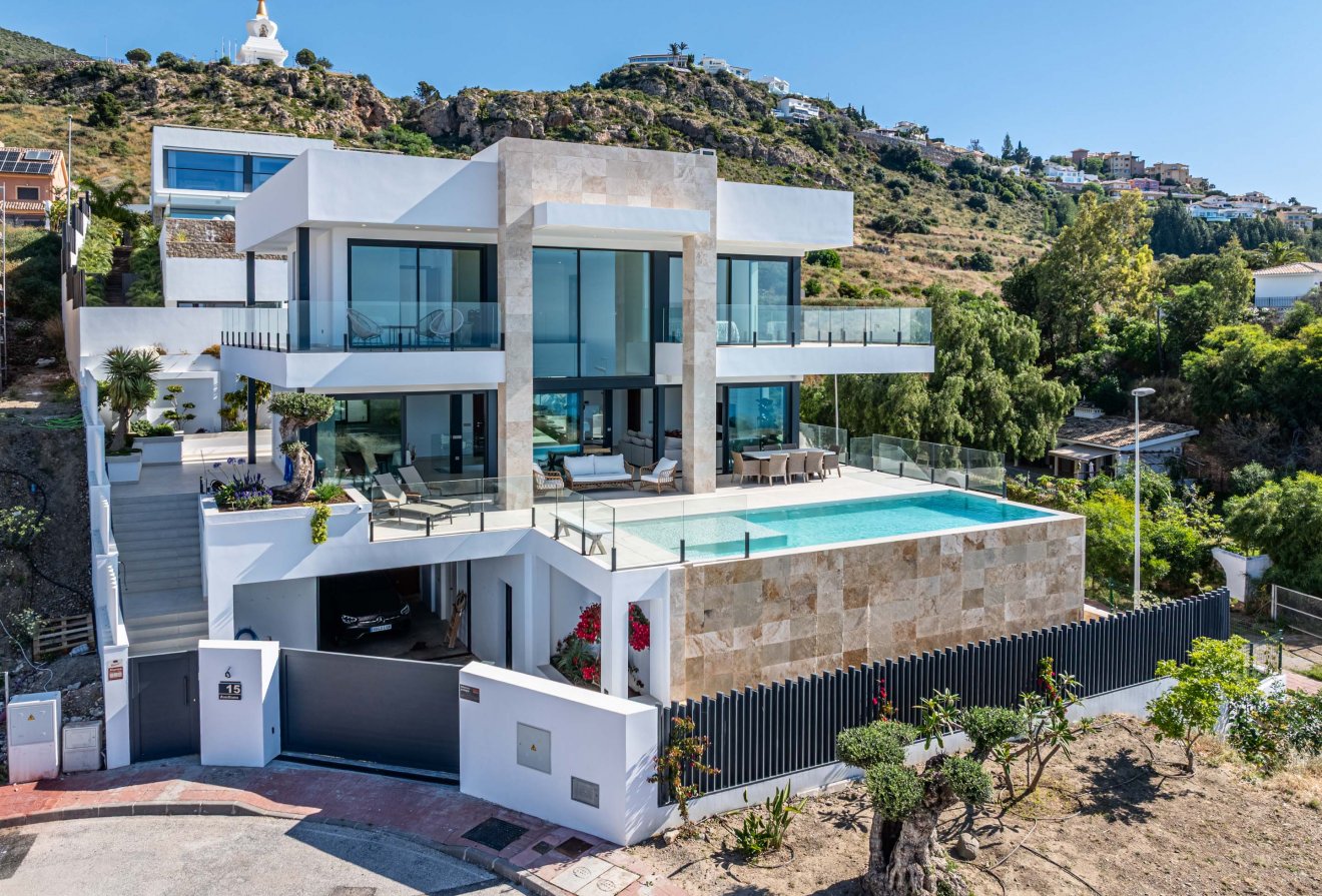 Nieuwbouw - Villa -
Benalmádena