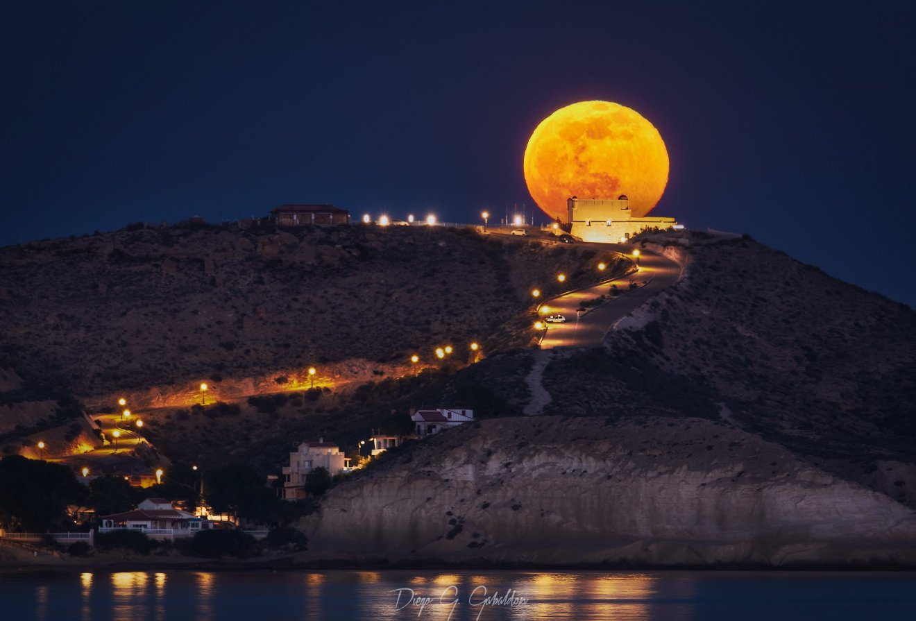 Nieuwbouw  - Villa -
Pulpí