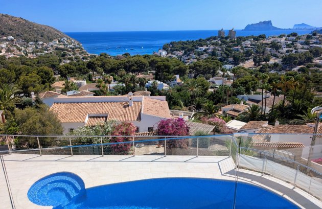 Herverkoop - Villa -
Moraira - El Portet
