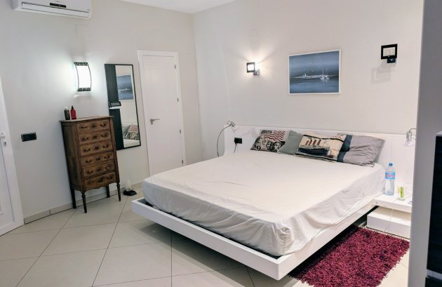 Herverkoop - Villa -
Moraira - El Portet