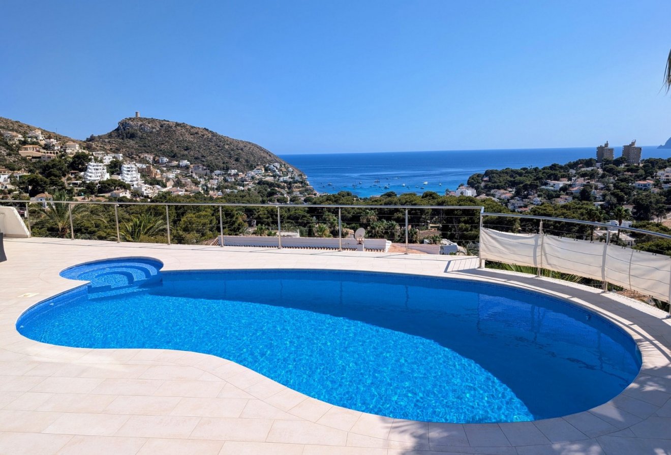 Herverkoop - Villa -
Moraira - El Portet