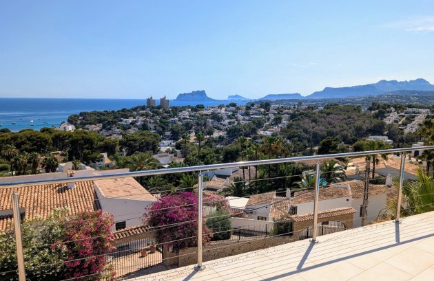 Herverkoop - Villa -
Moraira - El Portet
