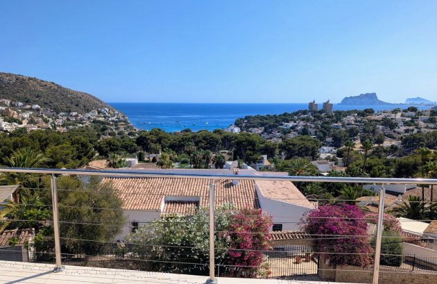 Herverkoop - Villa -
Moraira - El Portet