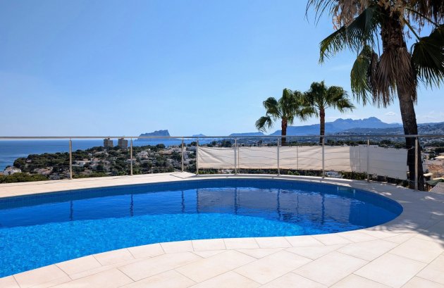 Herverkoop - Villa -
Moraira - El Portet