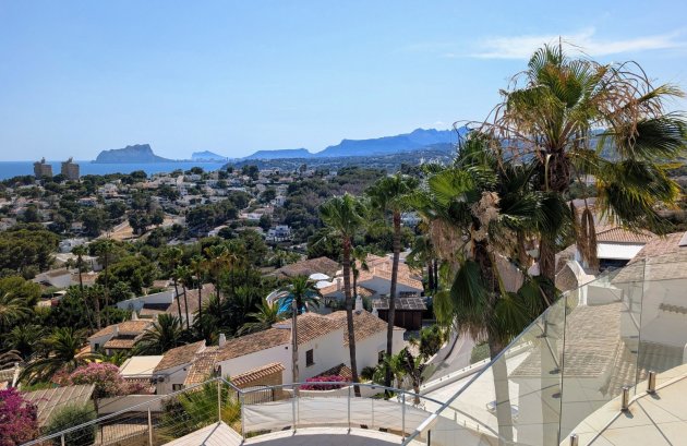 Herverkoop - Villa -
Moraira - El Portet
