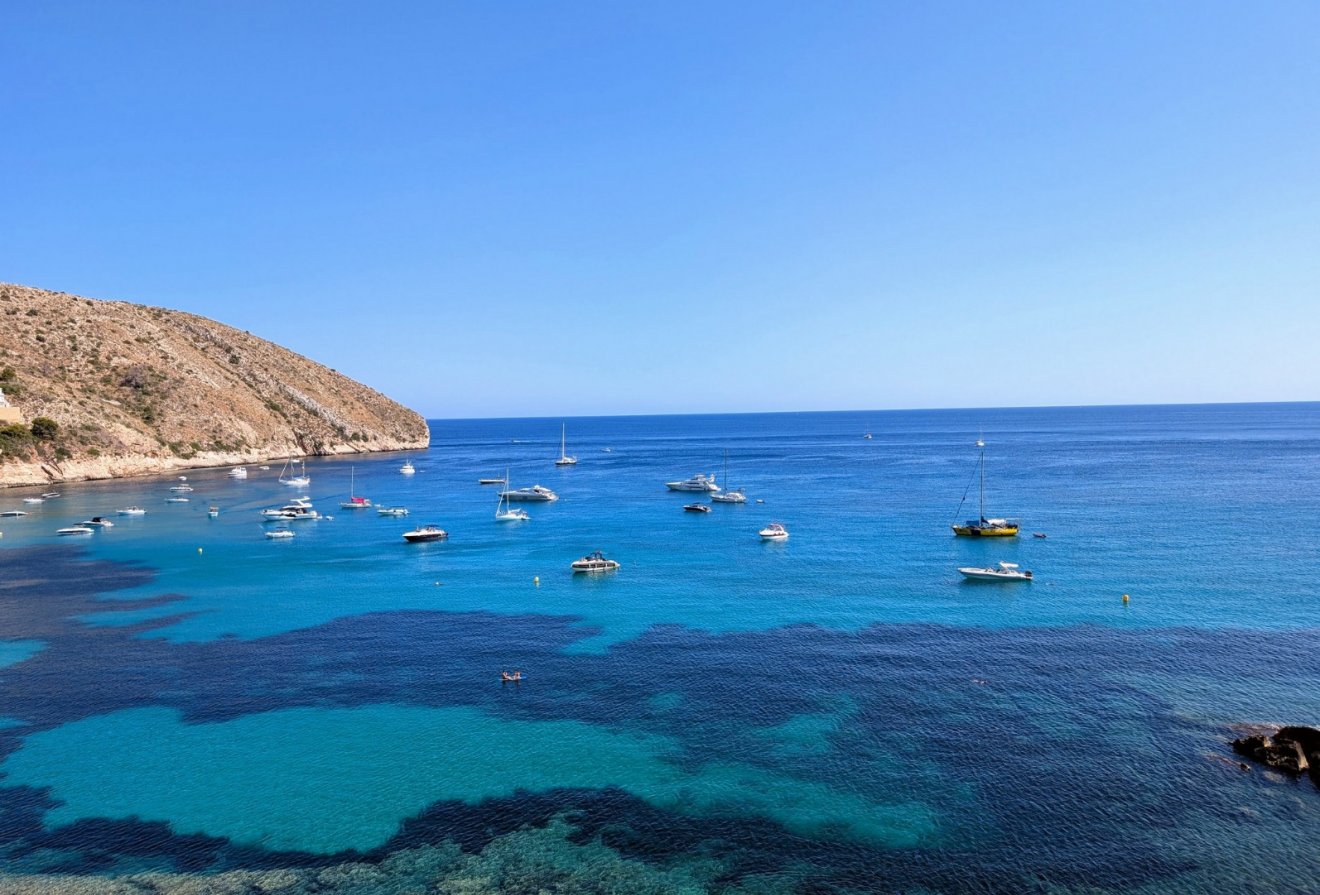 Herverkoop - Villa -
Moraira - El Portet