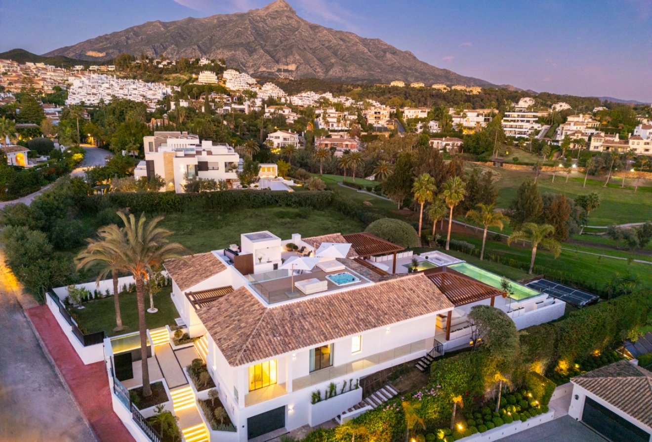 Nieuwbouw  - Villa -
Marbella